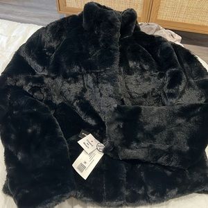 NWT reversible faux fur coat size XS